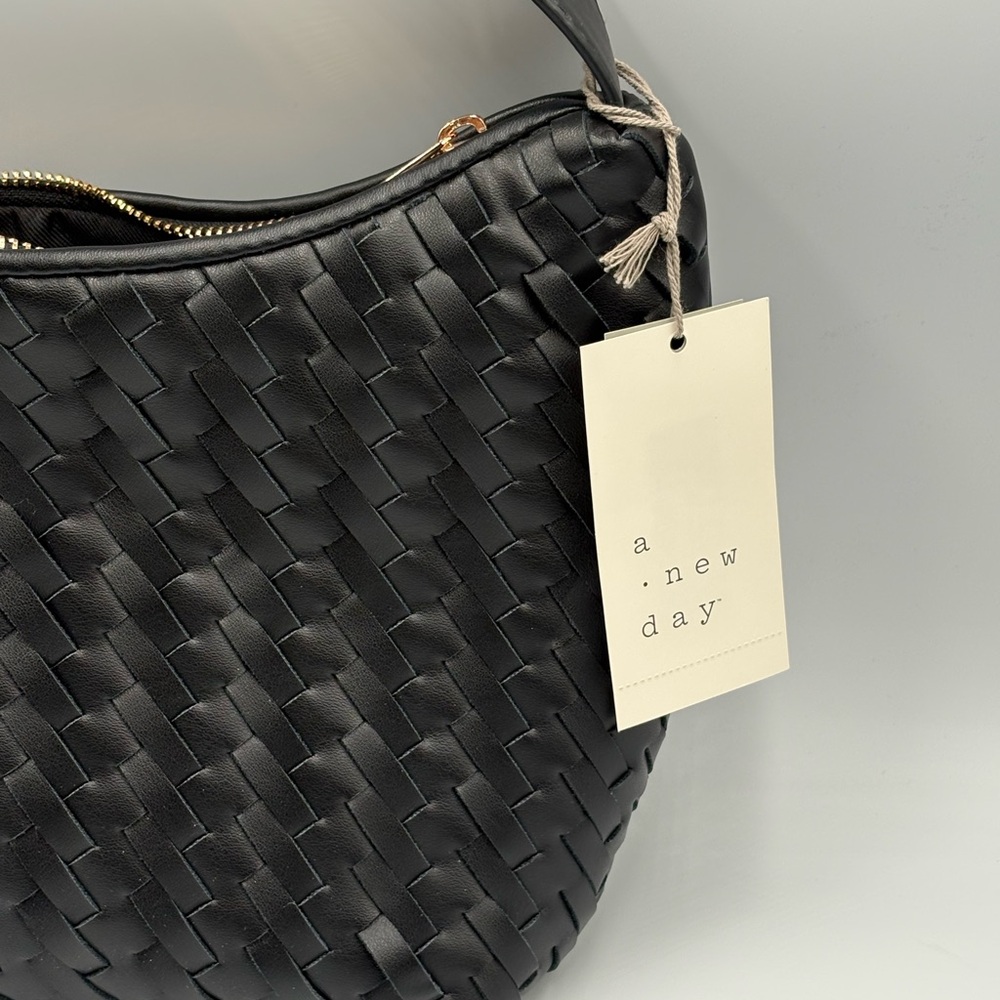 A New Day Black Woven Hobo Handbag - Adjustable Gold Buckle Strap - NWT - Picture 2 of 9